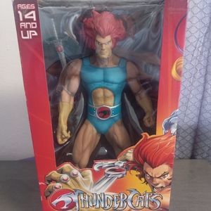 2011 Mezco Thundercats 14 inch Lion-o Action Figure